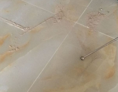兴宾瓷砖空鼓维修公司分享粘合剂选择不当在瓷砖铺贴过程中可能导致以下问题